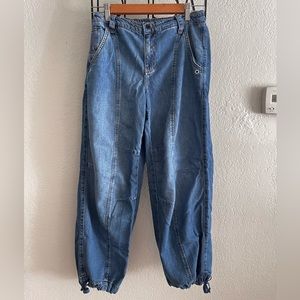 Pilcro Anthropologie Beach Cargo Tapered Mid-Rise Jeans